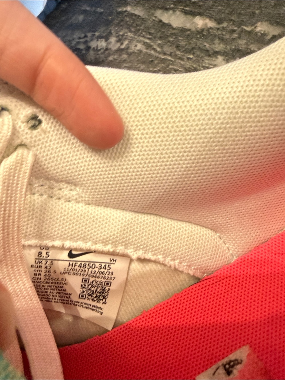 Nike Low-Top Sneakers White, Teal & Navy - Picture 2 of 5